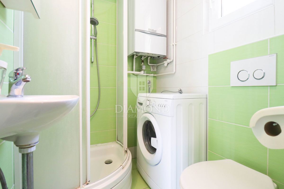 Zagabria Britanski trg, monolocale con parcheggio!