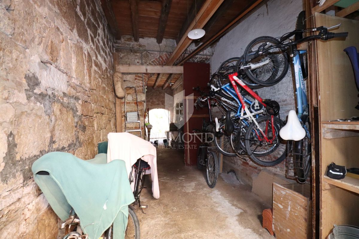 Rovigno, centro città, appartamento su due livelli, vista mare