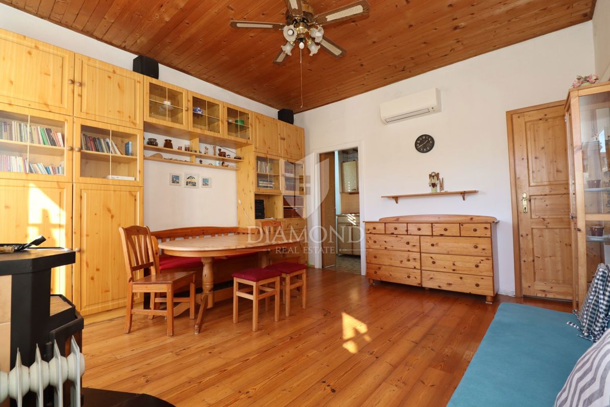 Rovigno, centro città, appartamento su due livelli, vista mare