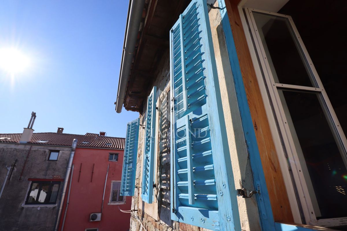 Rovigno, centro città, appartamento su due livelli, vista mare