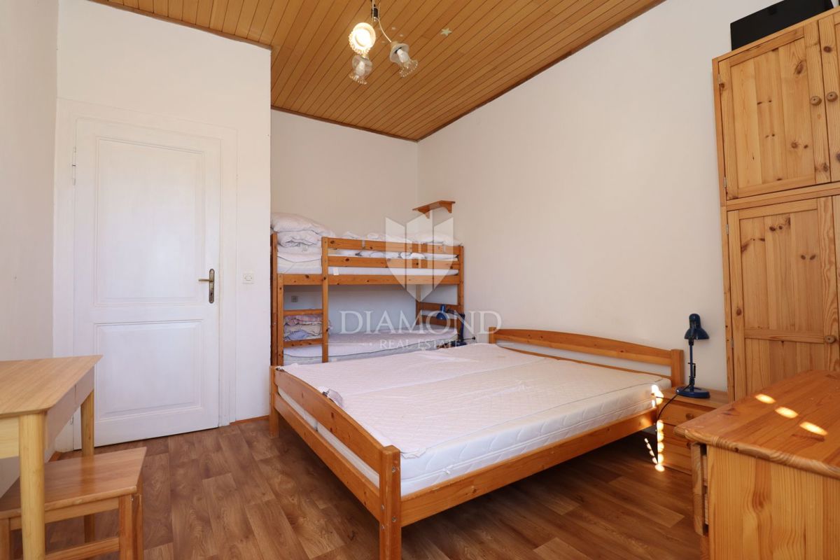 Rovigno, centro città, appartamento su due livelli, vista mare