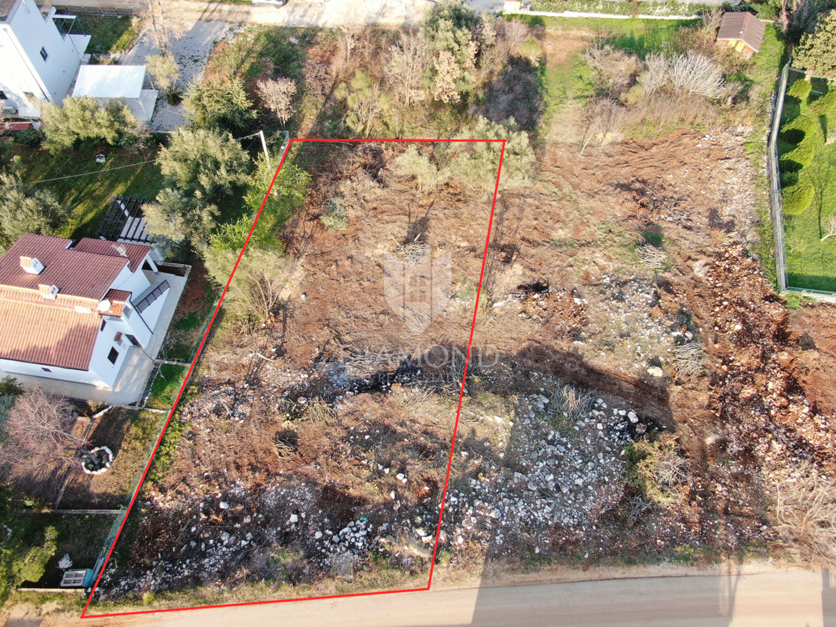 Attraente terreno edificabile con vista mare