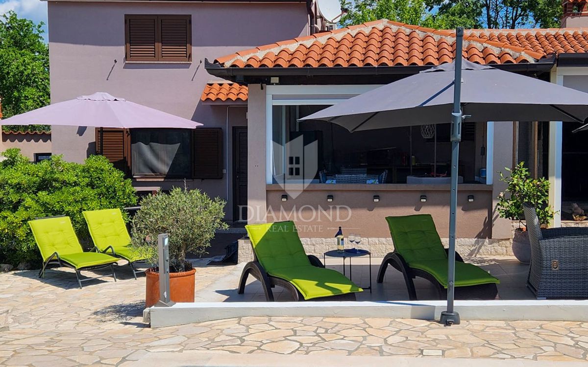 Labin, splendida casa vacanze con due appartamenti