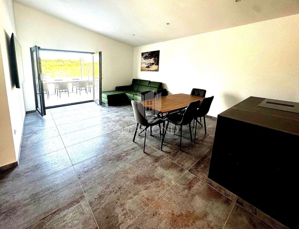 Eccezionale casa su un unico piano con piscina a Parenzo