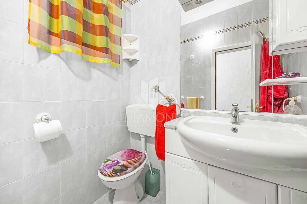 OCCASIONE! Vicino a Pola, casa con tre unità abitative!