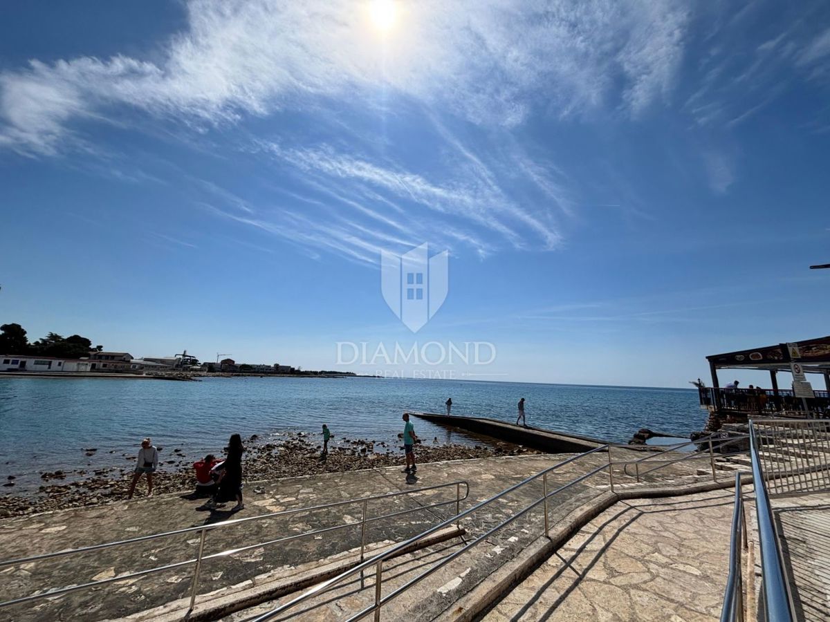 Umago, piano terra, ufficio in centro!