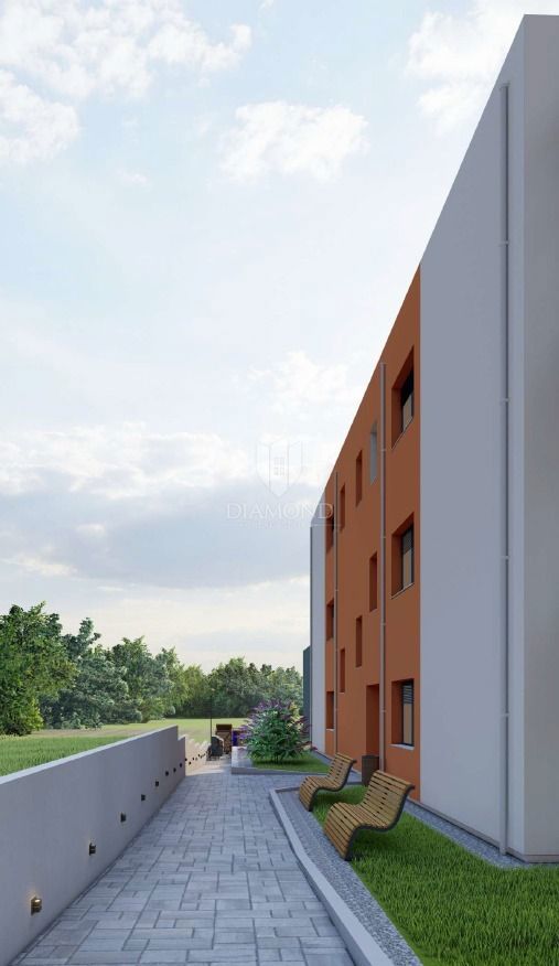 Umag, appartamento di lusso a 150 m dal mare con ascensore!