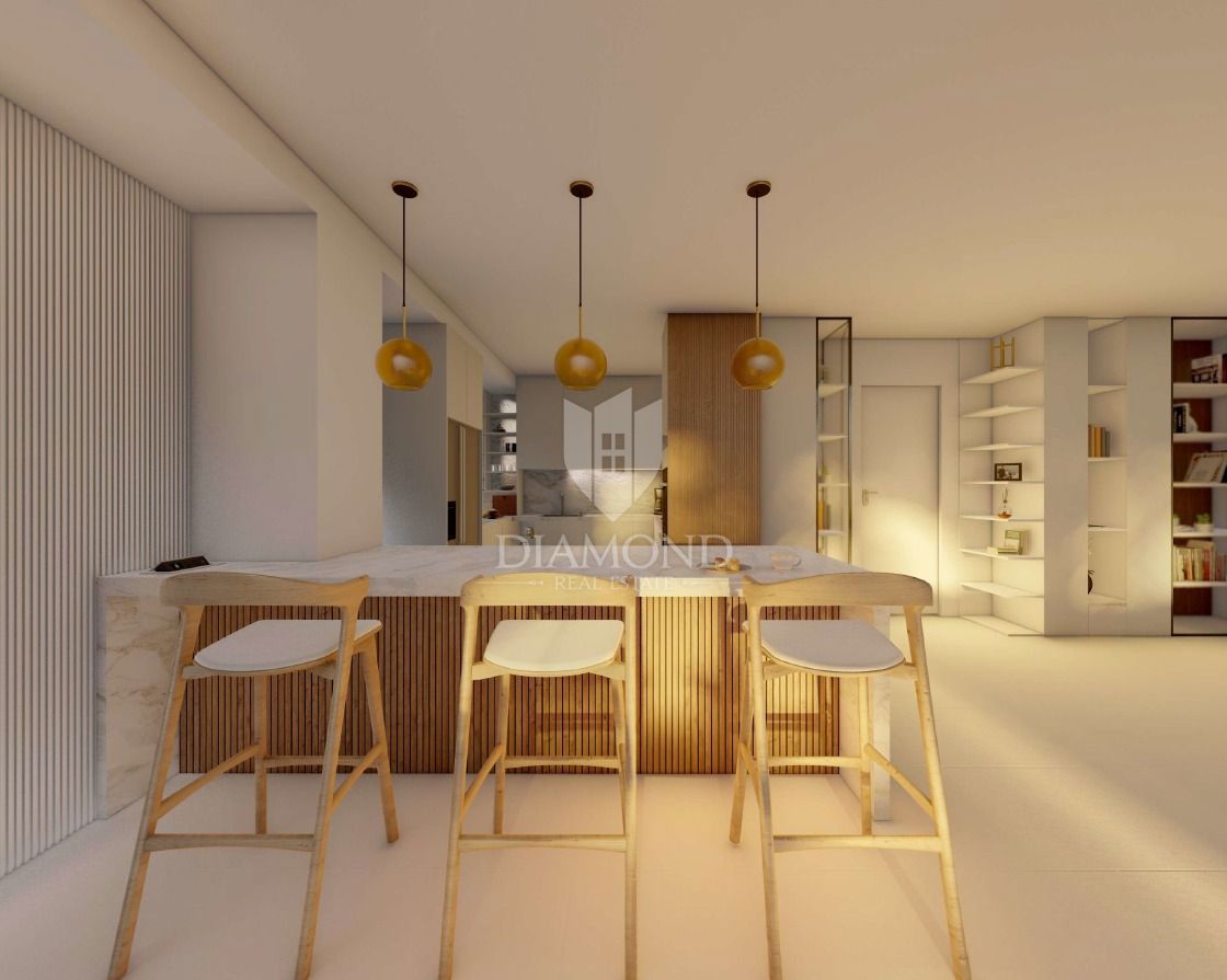 Umag, appartamento di lusso a 150 m dal mare con ascensore!