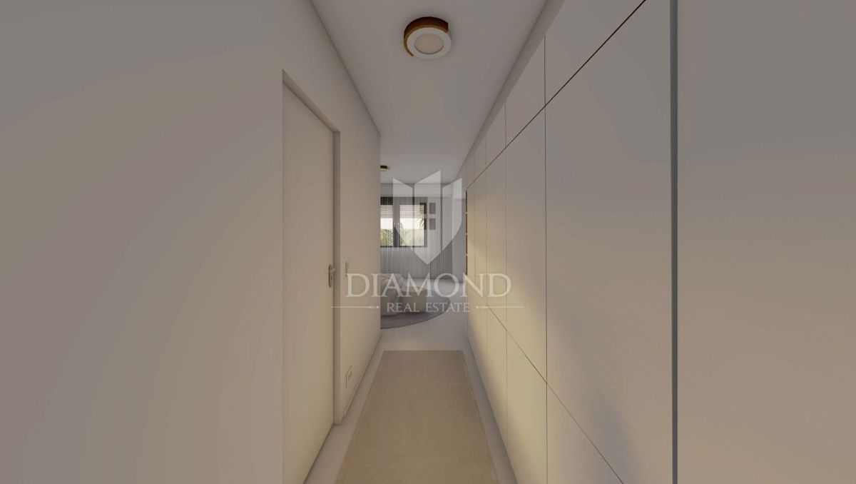 Umag, appartamento di lusso a 150 m dal mare con ascensore!