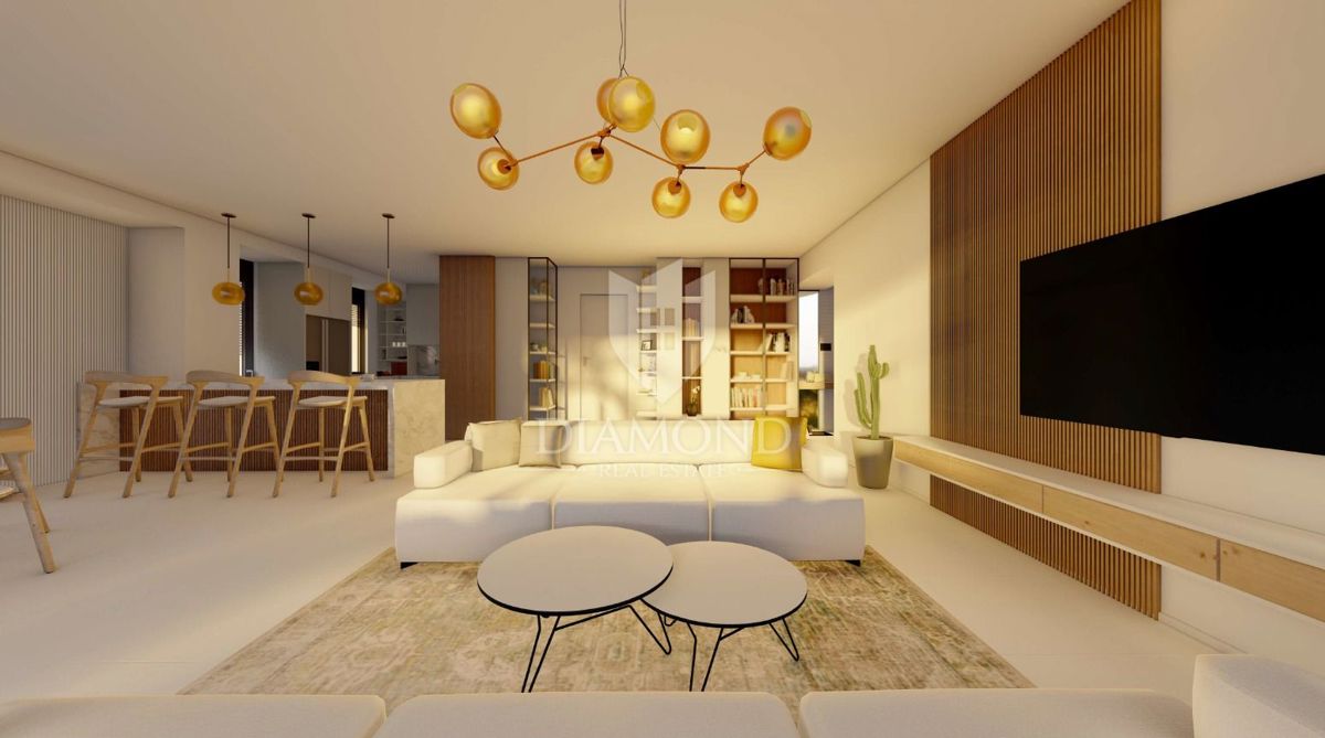 Umag, appartamento di lusso a 150 m dal mare con ascensore!