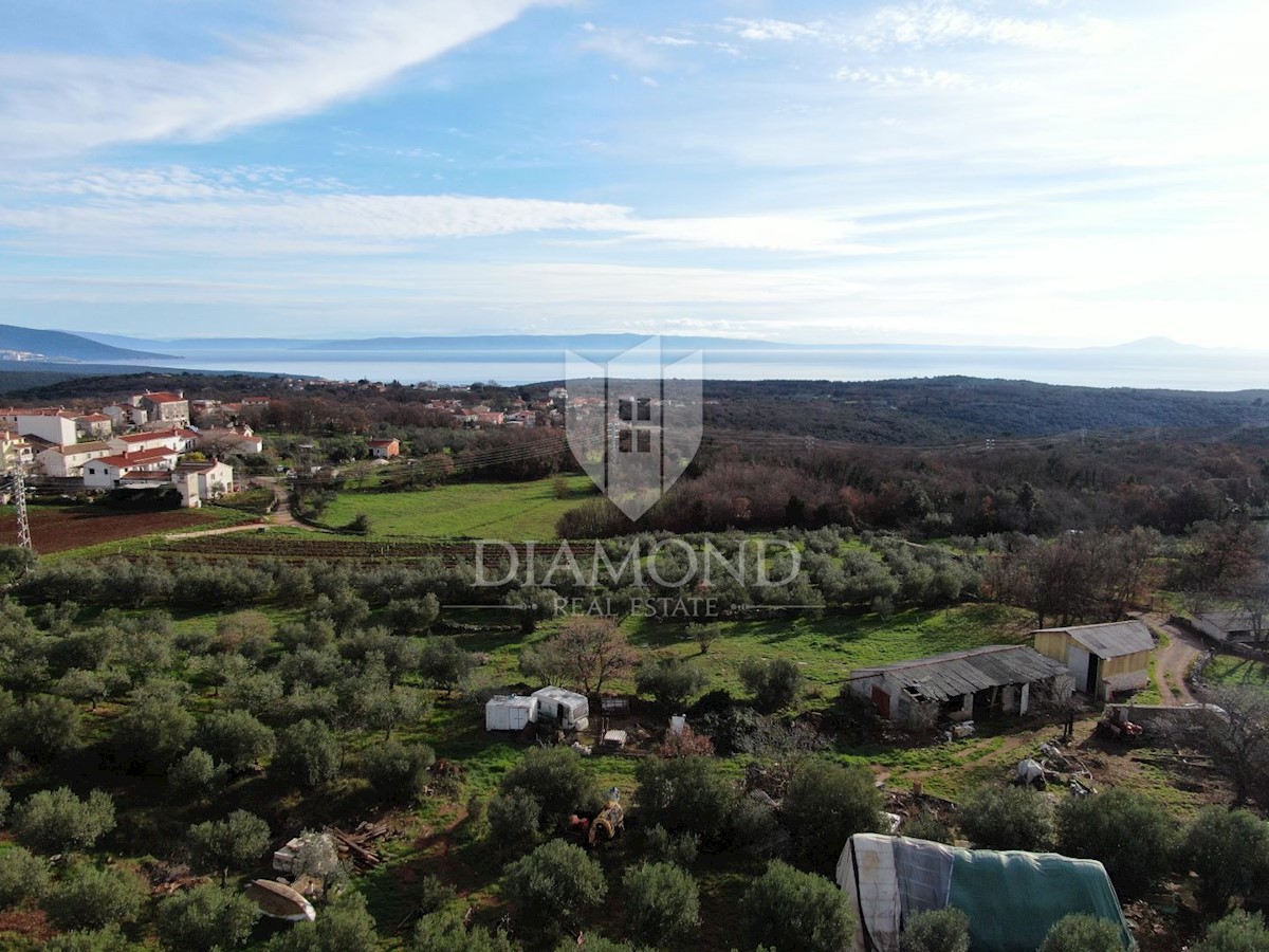 Marčana, dintorni, complesso di terreni edificabili e agricoli