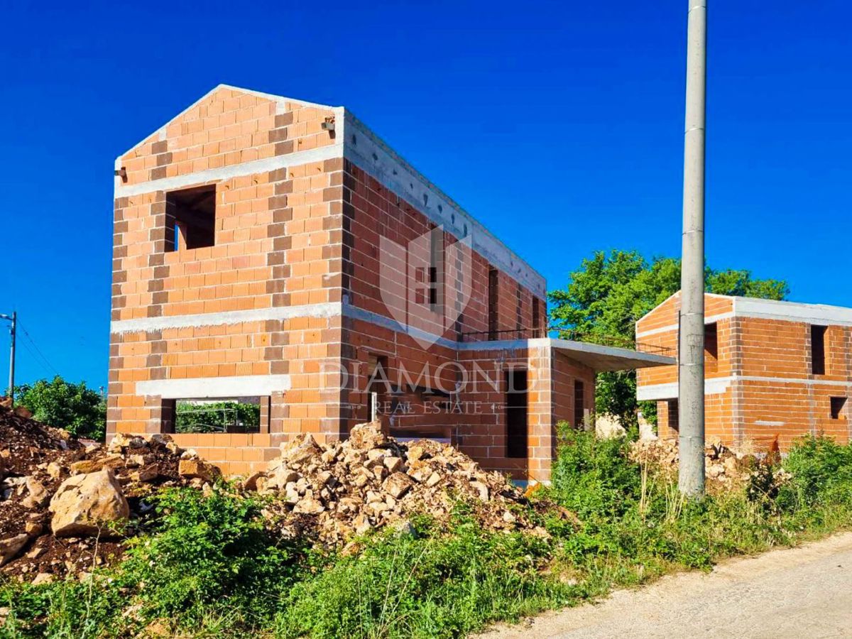 Parenzo, dintorni, casa moderna con piscina!