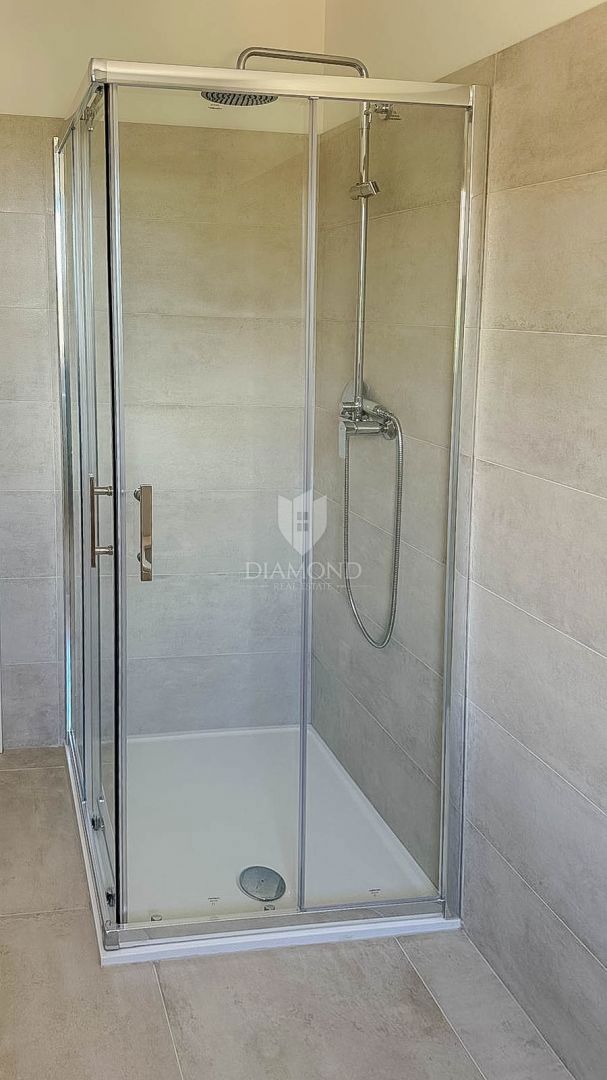 Buie, dintorni! Bellissimo nuovo appartamento con 2 camere da letto!