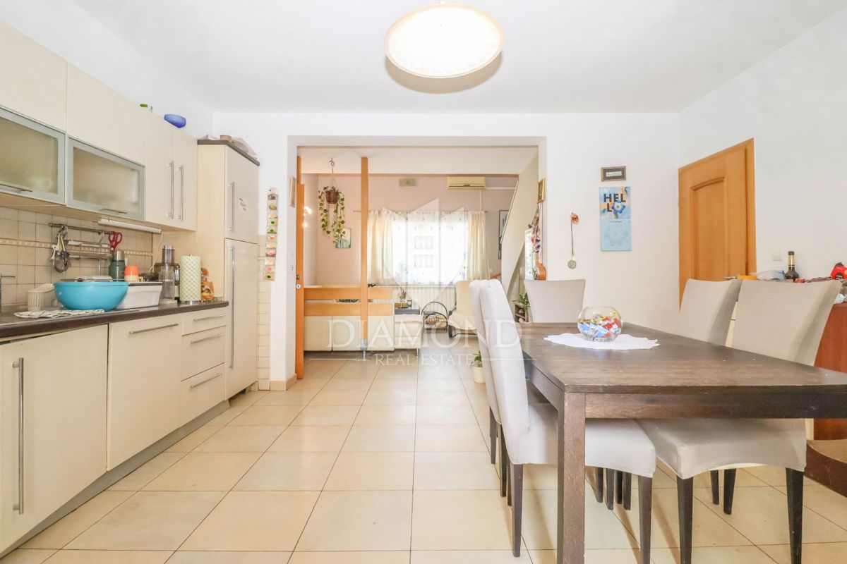 Bellissima casa con ampio cortile nelle vicinanze di Fasana!