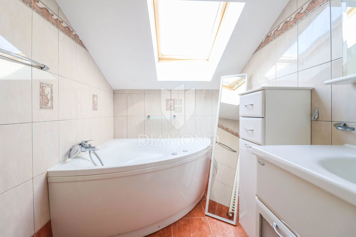 Bellissima casa con ampio cortile nelle vicinanze di Fasana!
