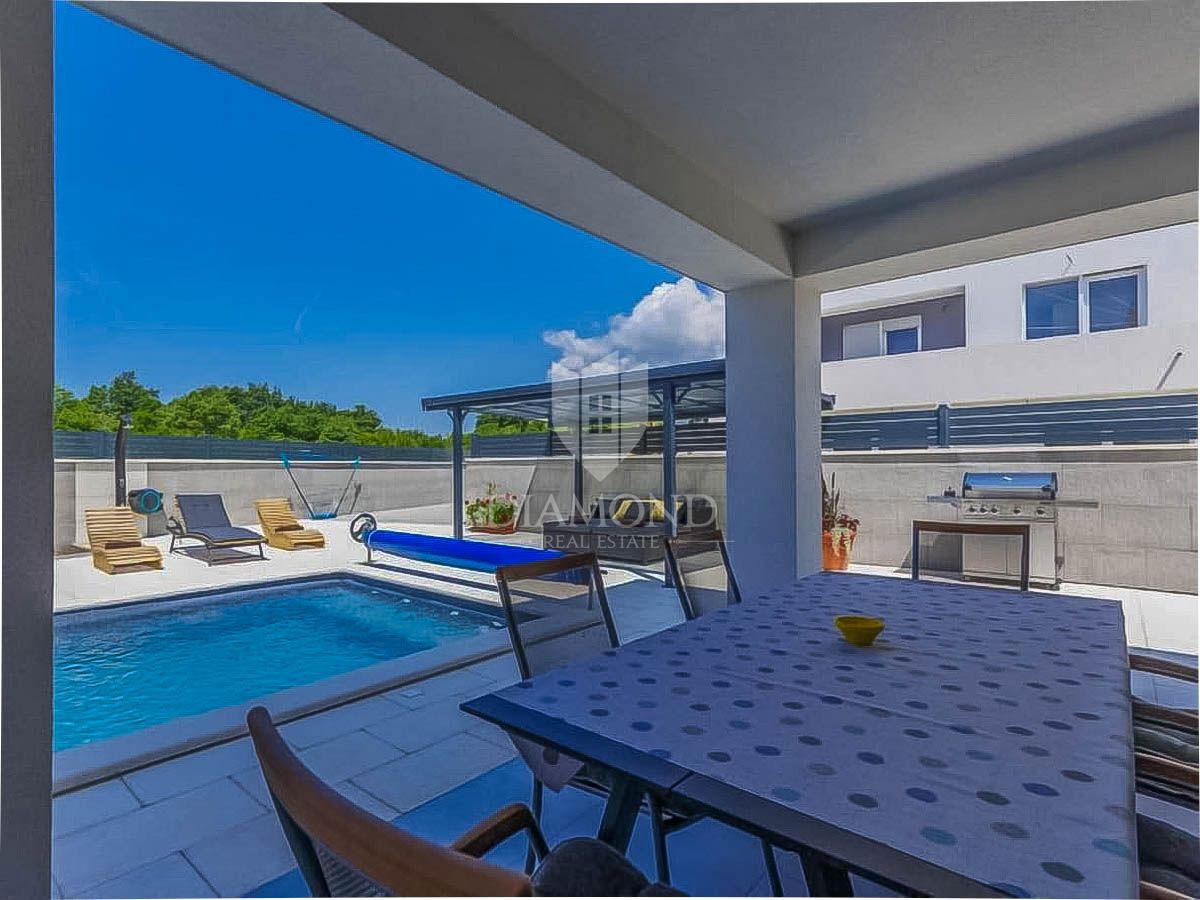 Istria, Dignano, Casa di lusso con piscina riscaldata e ampia terrazza