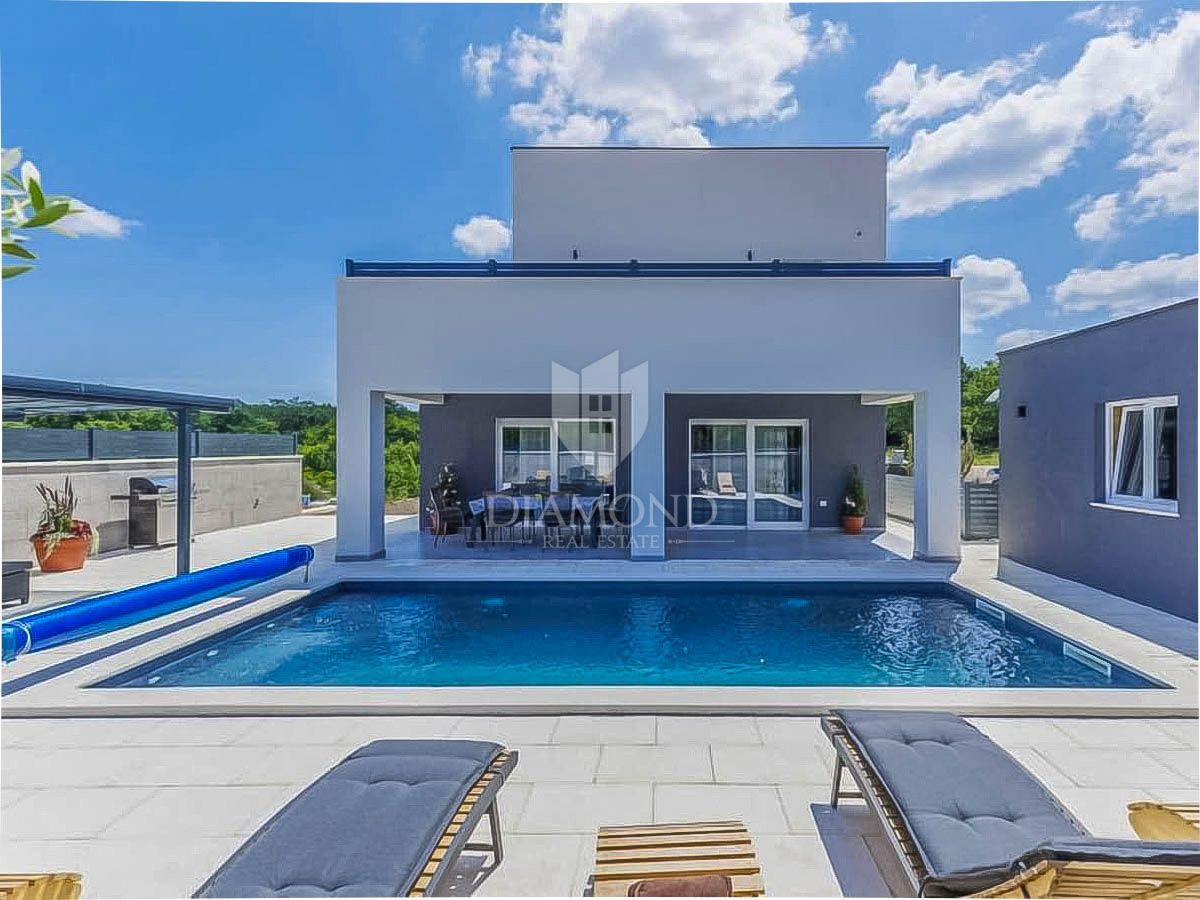 Istria, Dignano, Casa di lusso con piscina riscaldata e ampia terrazza