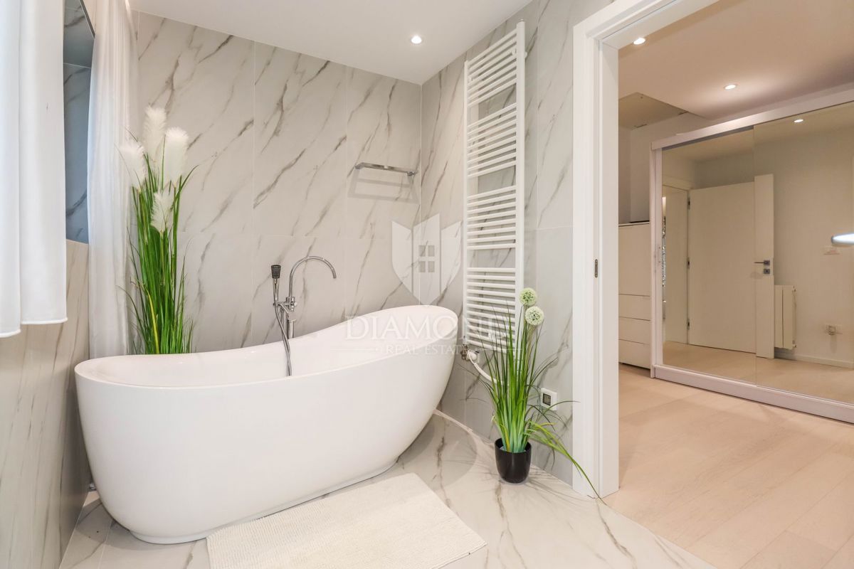 Rovigno, una fantastica villa con piscina in un'ottima posizione