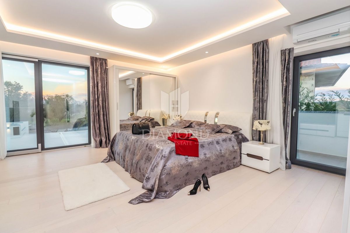 Rovigno, una fantastica villa con piscina in un'ottima posizione