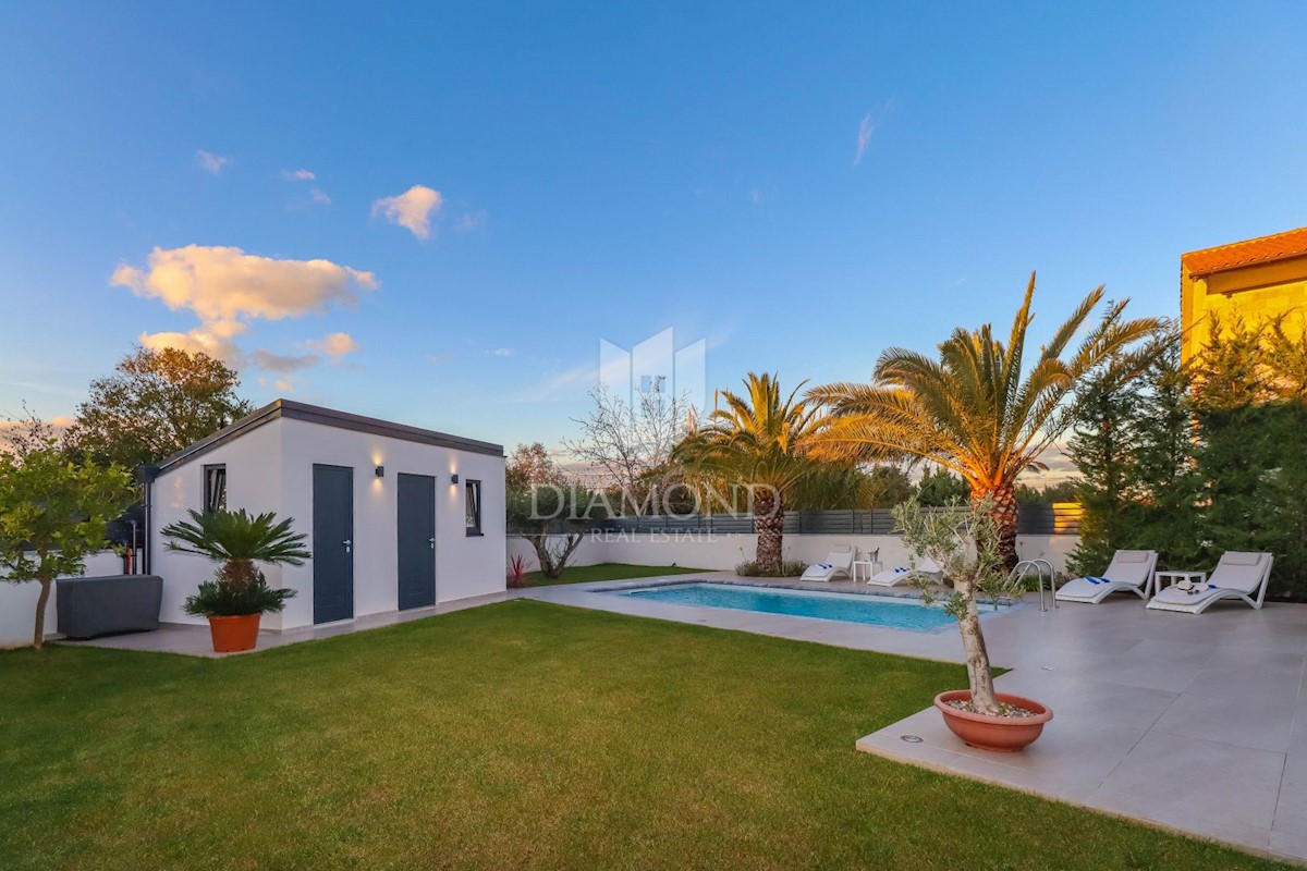 Rovigno, una fantastica villa con piscina in un'ottima posizione