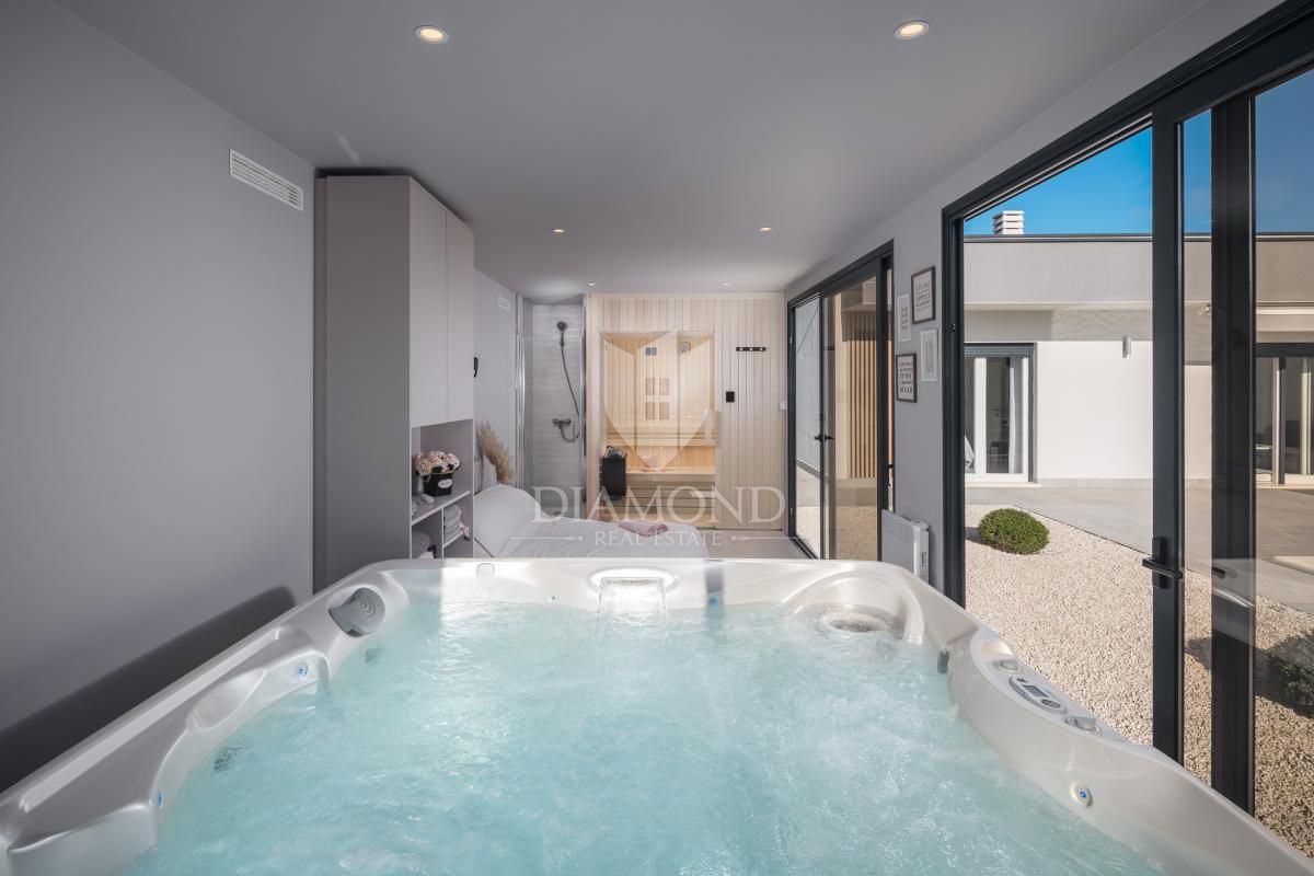 Labin, dintorni, ottima casa vacanze con piscina