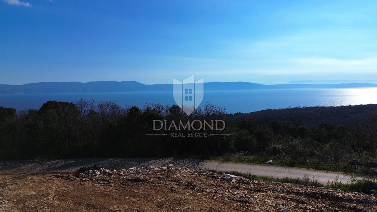 Labin, Rabac, terreno edificabile con vista mare 