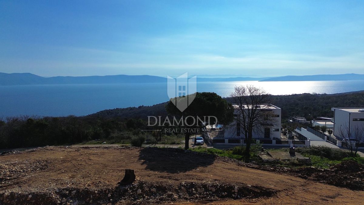 Labin, Rabac, terreno edificabile con vista mare 