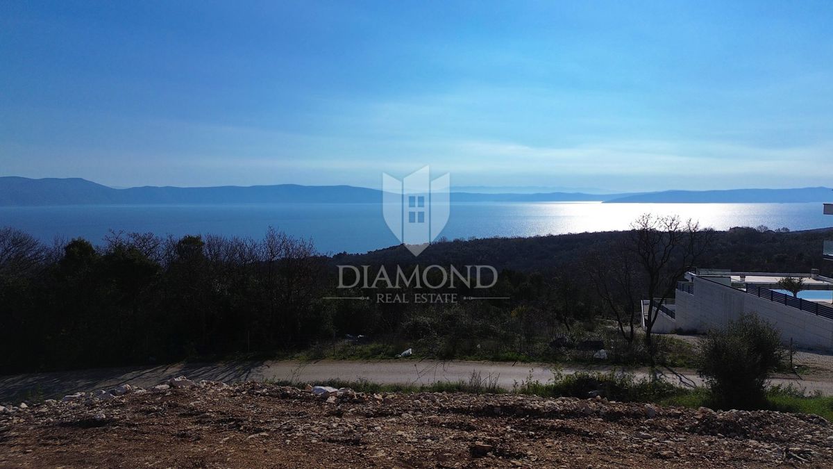 Labin, Rabac, terreno edificabile con vista mare 