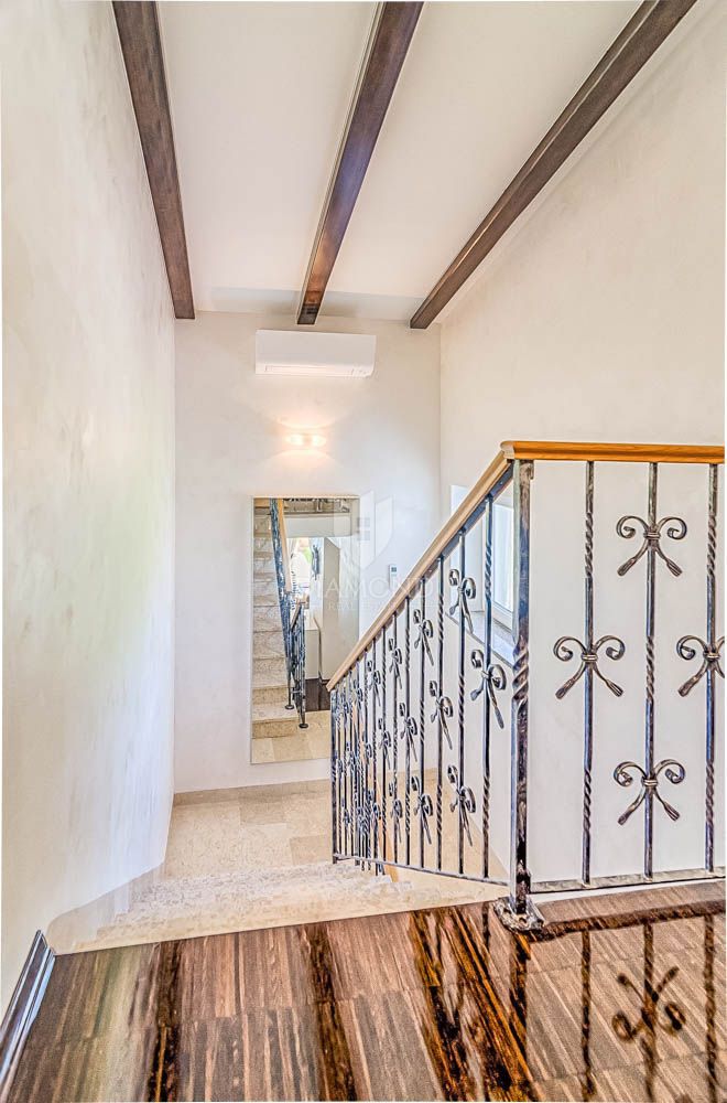 Fasana, dintorni, villa moderna con ampio cortile! 