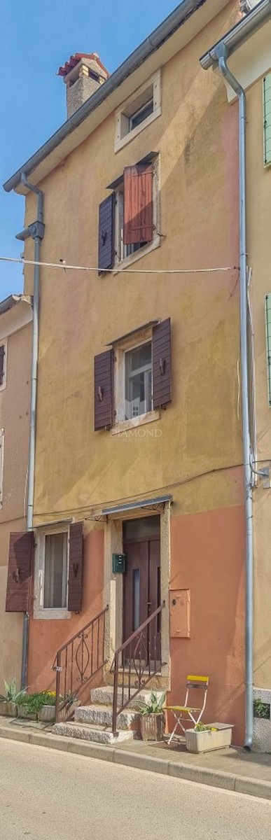 Casa a schiera in una posizione ambita vicino a Rovigno