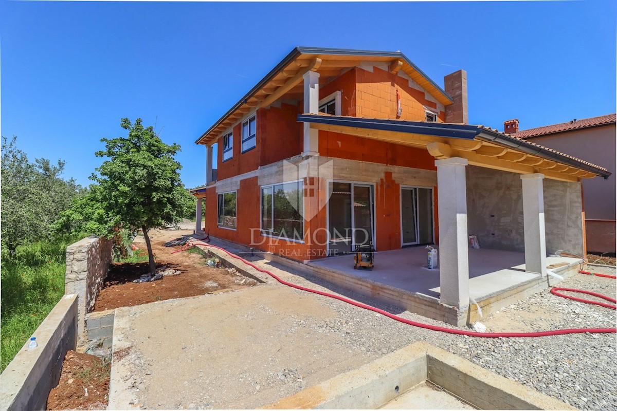 Casa con piscina e vista mare vicino a Pola! 