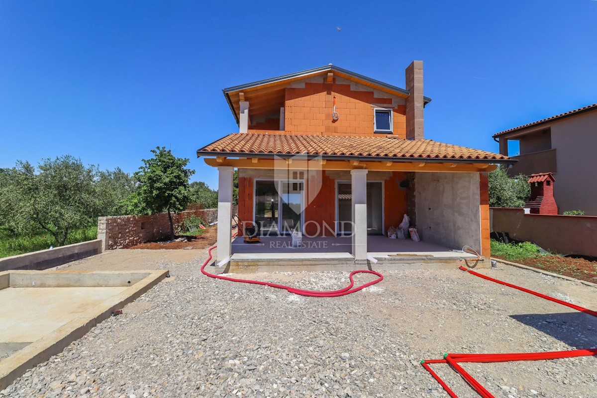 Casa con piscina e vista mare vicino a Pola! 