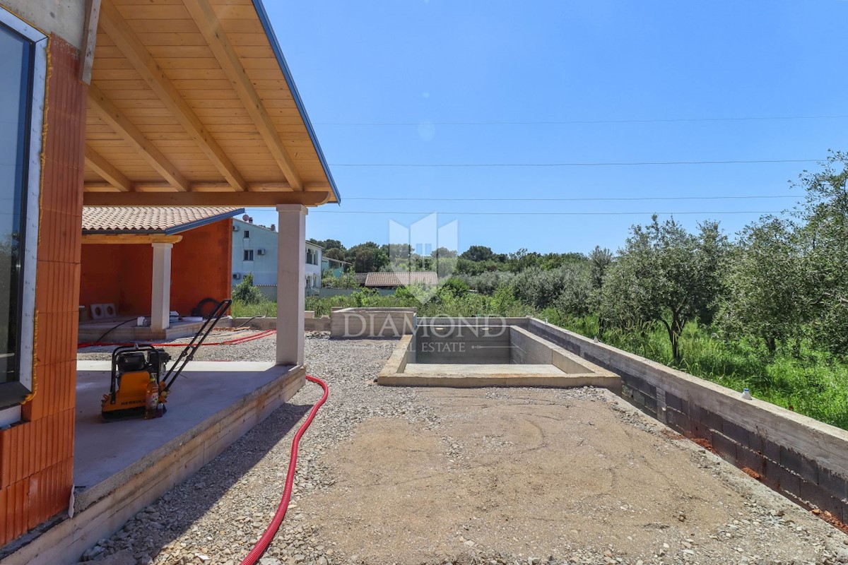 Casa con piscina e vista mare vicino a Pola! 