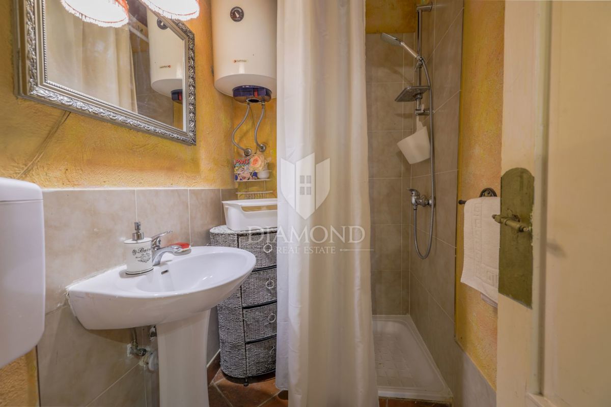 Monolocale rustico al piano terra nel centro storico