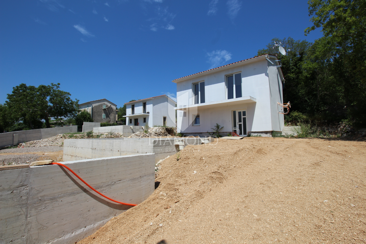 Labin, dintorni, casa in pietra con vista mare
