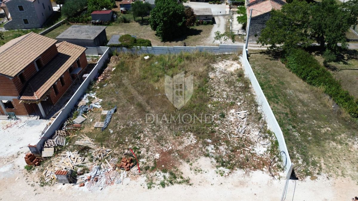 Svetvinčenat, dintorni, terreno con permesso di costruire