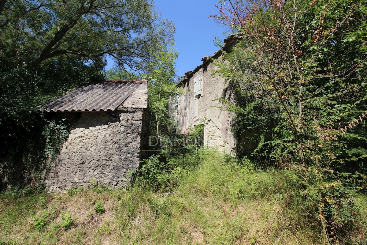 Chersano, dintorni, casa indipendente in pietra da adattare