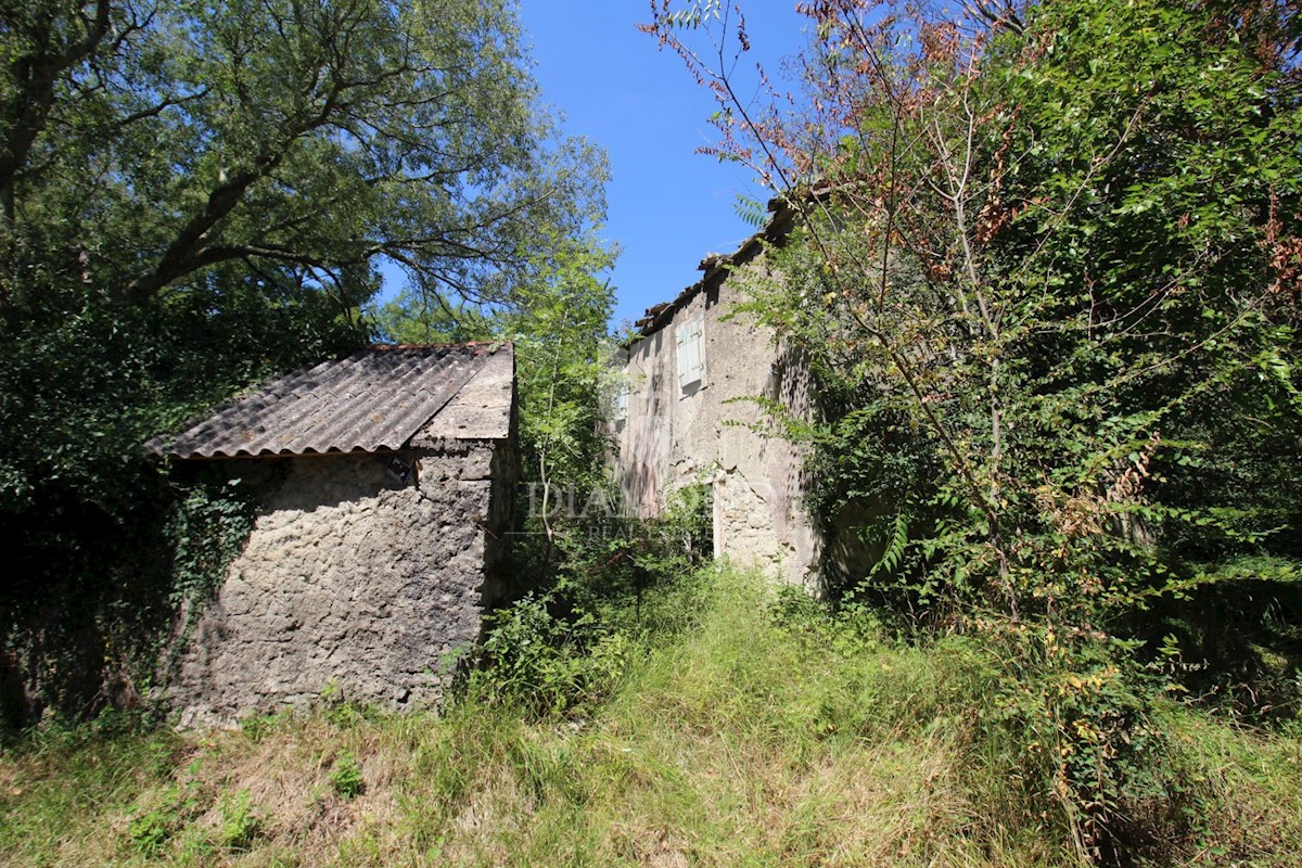 Chersano, dintorni, casa indipendente in pietra da adattare