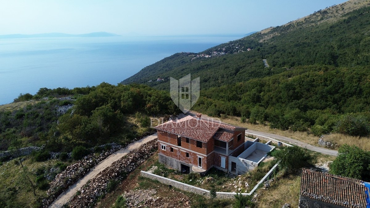 Brseč, dintorni, casa Rohbau con vista mare