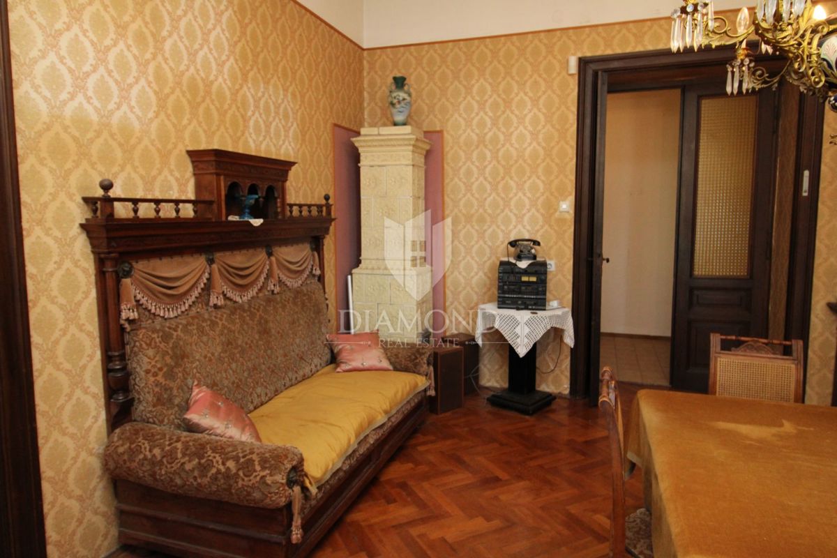 Fiume, Ampio Appartamento Pieno di Storia