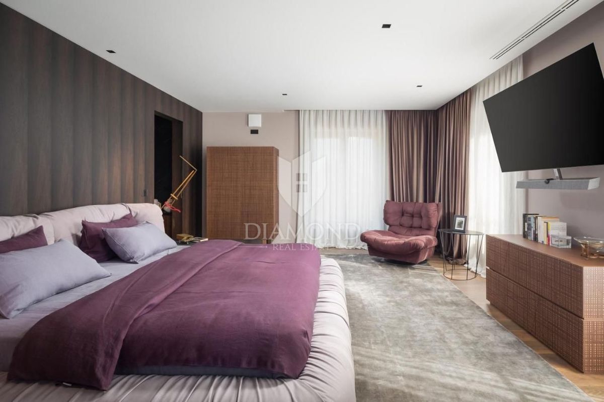 Montona, Casa di lusso con piscina e campo da tennis 