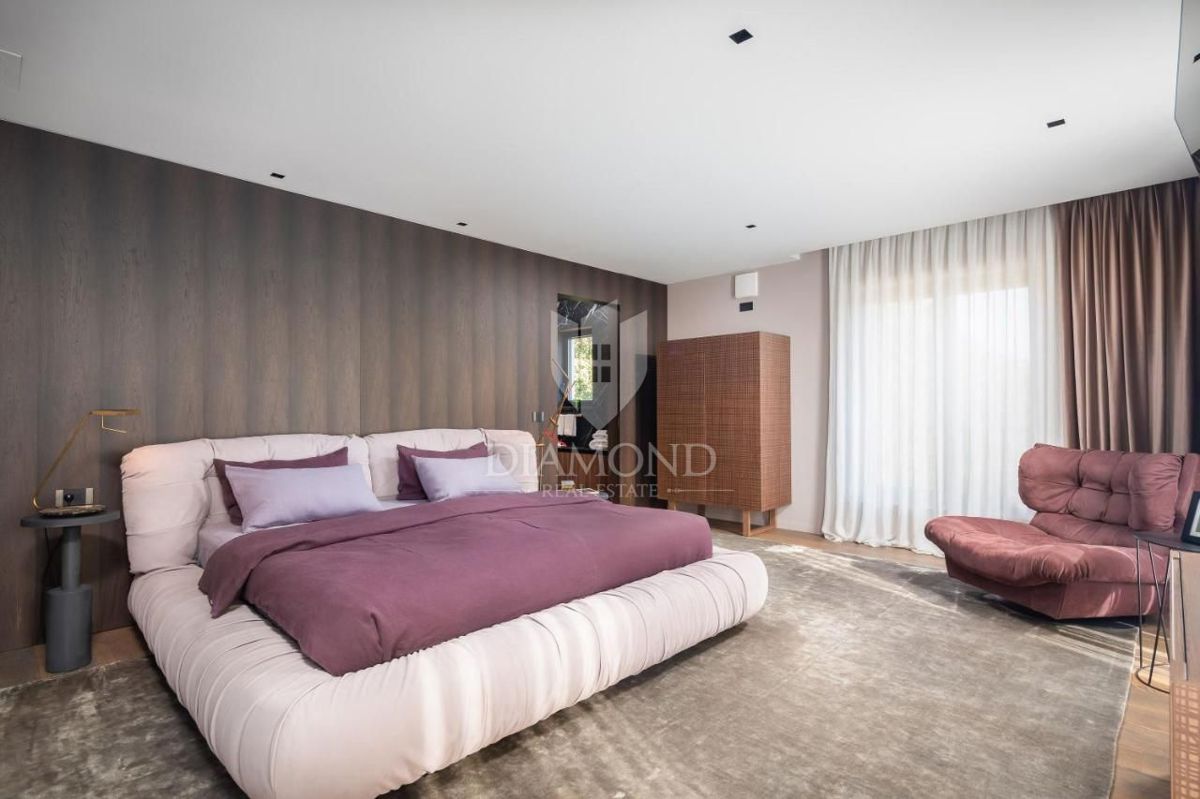 Montona, Casa di lusso con piscina e campo da tennis 