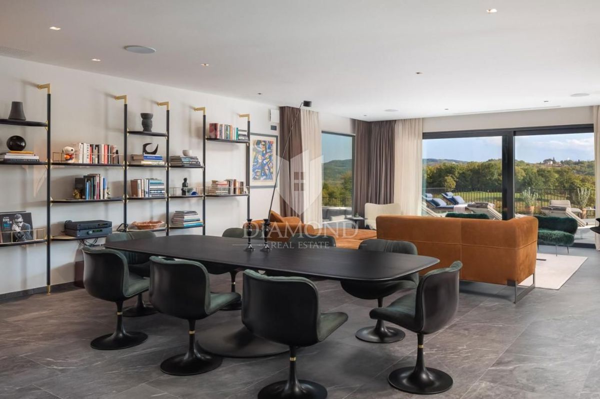 Montona, Casa di lusso con piscina e campo da tennis 