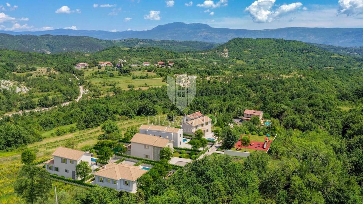 L'Istria centrale, casa di nuova costruzione con piscina 