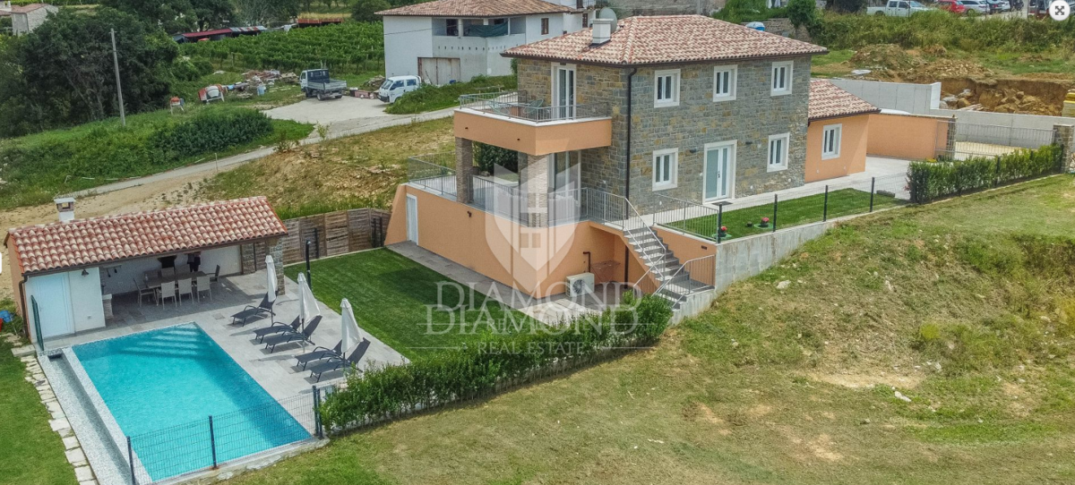 Istria, Momiano - bellissima villa con piscina in costruzione! 