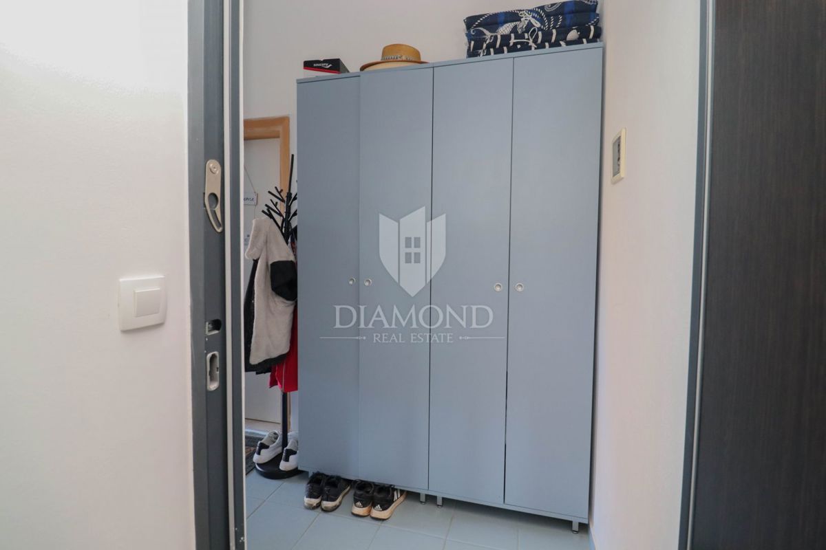 Appartamento arredato con terrazza, a 1 km dal mare!