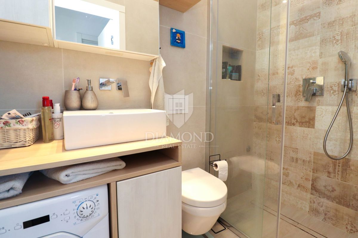 Appartamento arredato con terrazza, a 1 km dal mare!