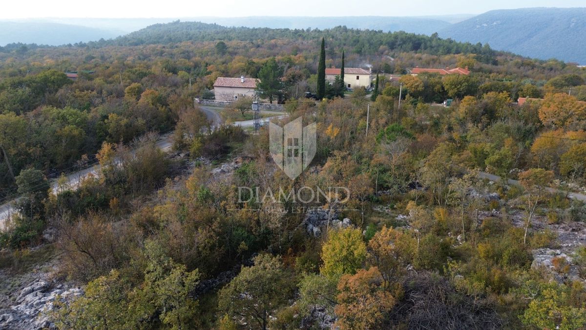 Ottimo terreno edificabile a 500 metri dal mare