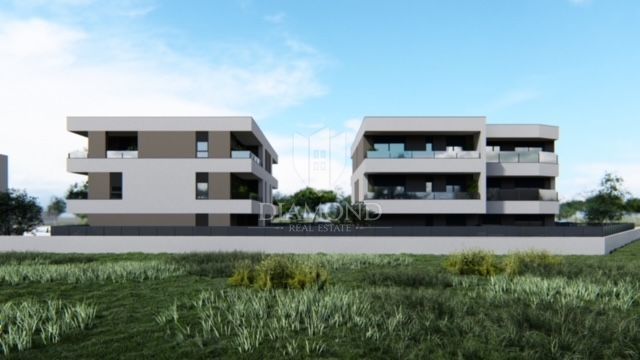 Nuovo appartamento con giardino in un quartiere tranquillo, Pola 