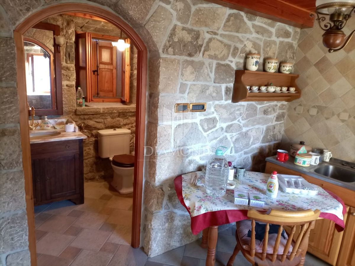 Bellissima casa in pietra in Istria